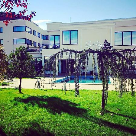 קריובה La Rocca Boutique Hotel מראה חיצוני תמונה