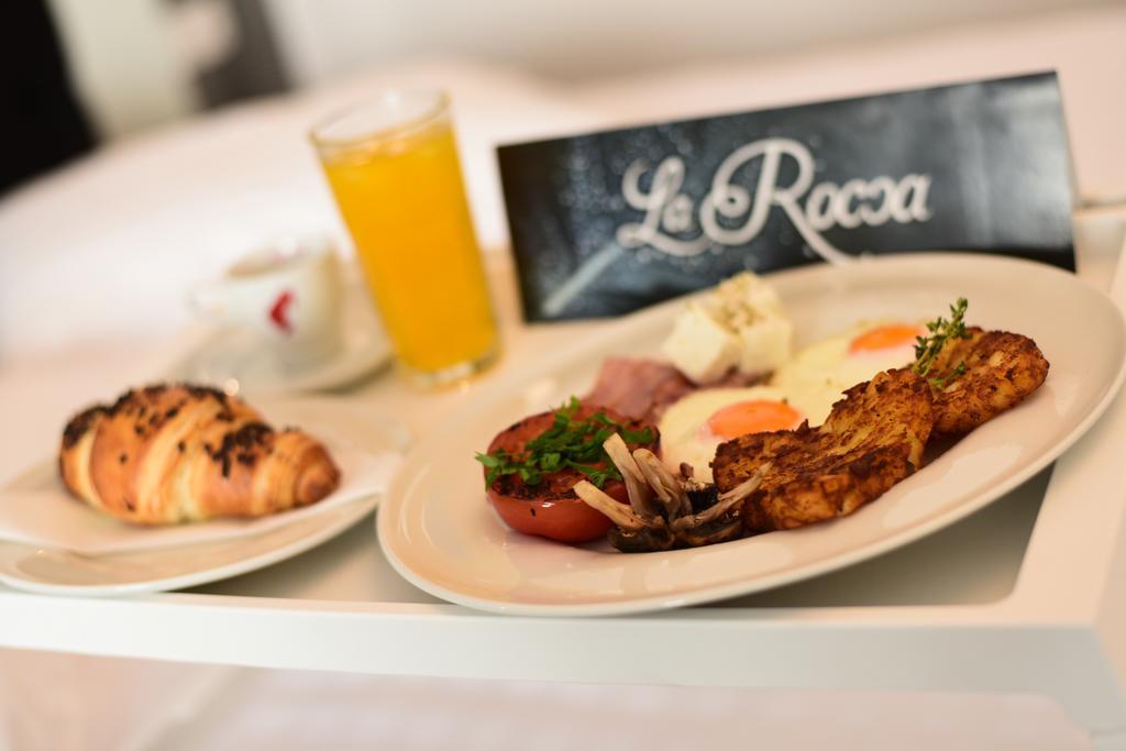 קריובה La Rocca Boutique Hotel מראה חיצוני תמונה