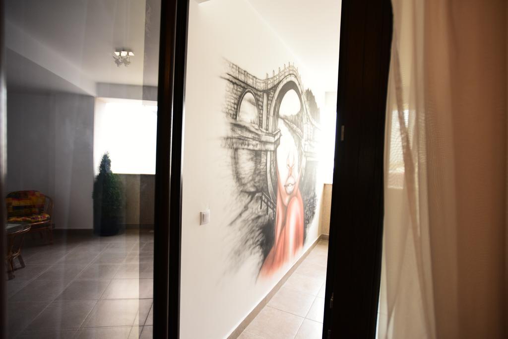 קריובה La Rocca Boutique Hotel מראה חיצוני תמונה