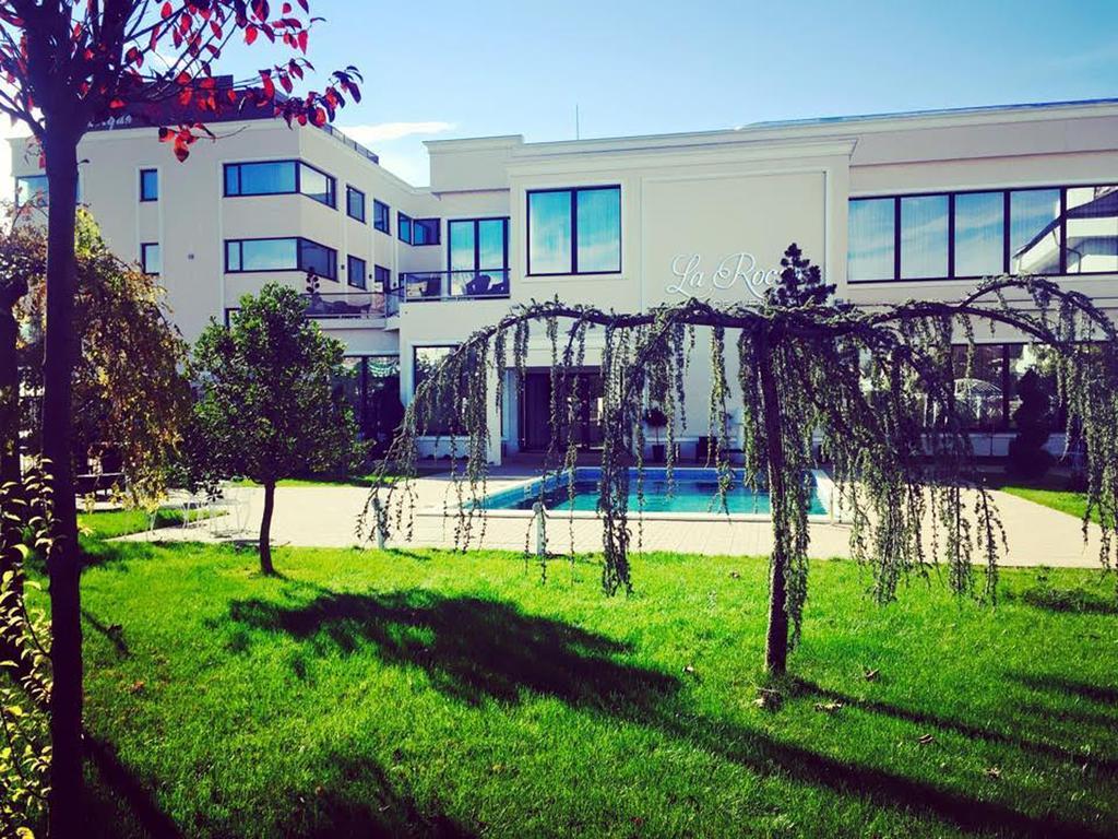 קריובה La Rocca Boutique Hotel מראה חיצוני תמונה