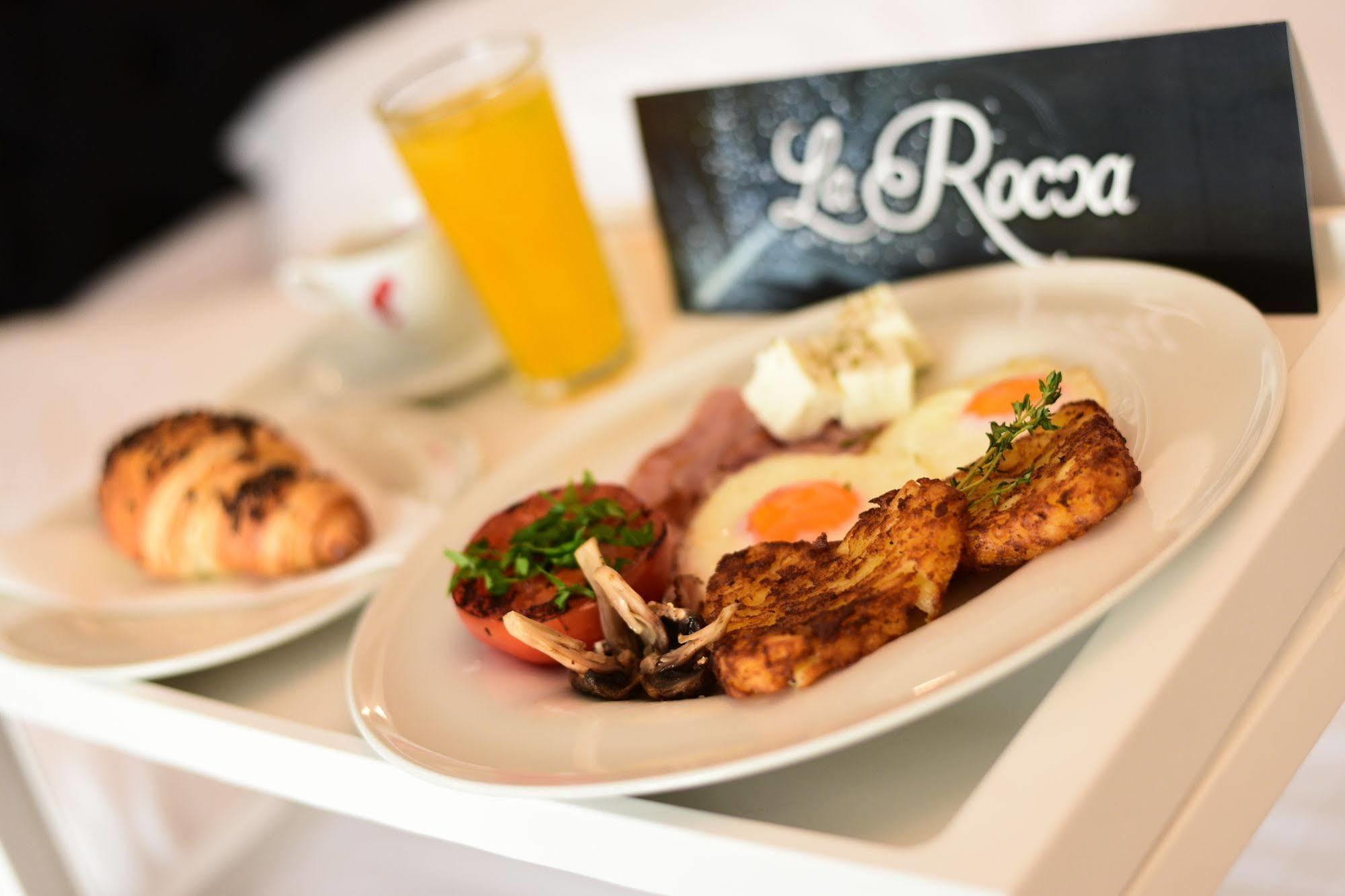 קריובה La Rocca Boutique Hotel מראה חיצוני תמונה
