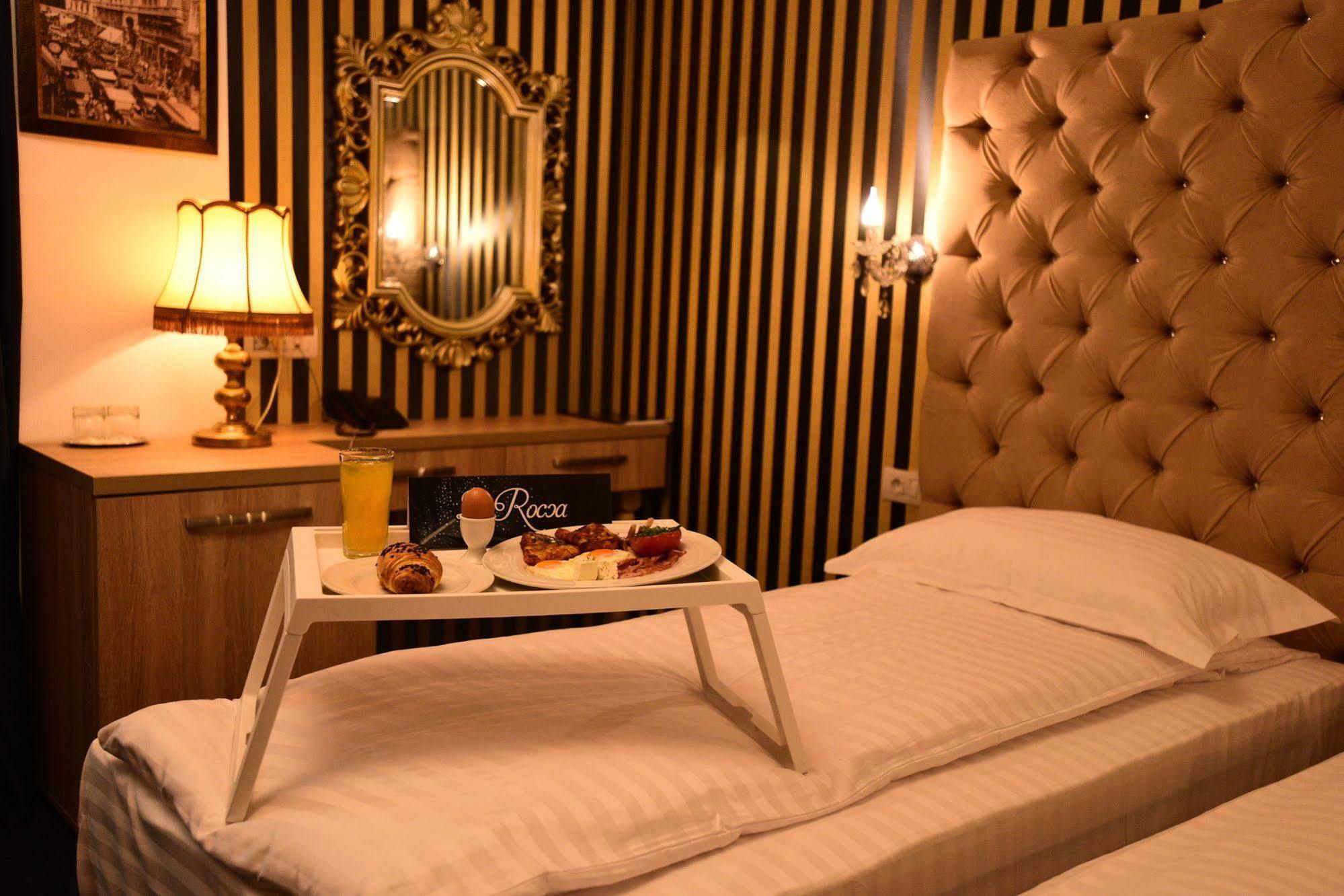 קריובה La Rocca Boutique Hotel מראה חיצוני תמונה