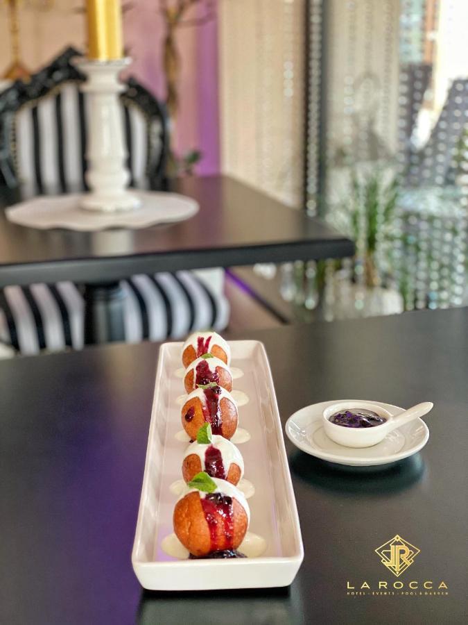 קריובה La Rocca Boutique Hotel מראה חיצוני תמונה